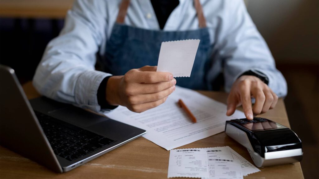 Cómo gestionar correctamente las propinas y su fiscalidad (1)