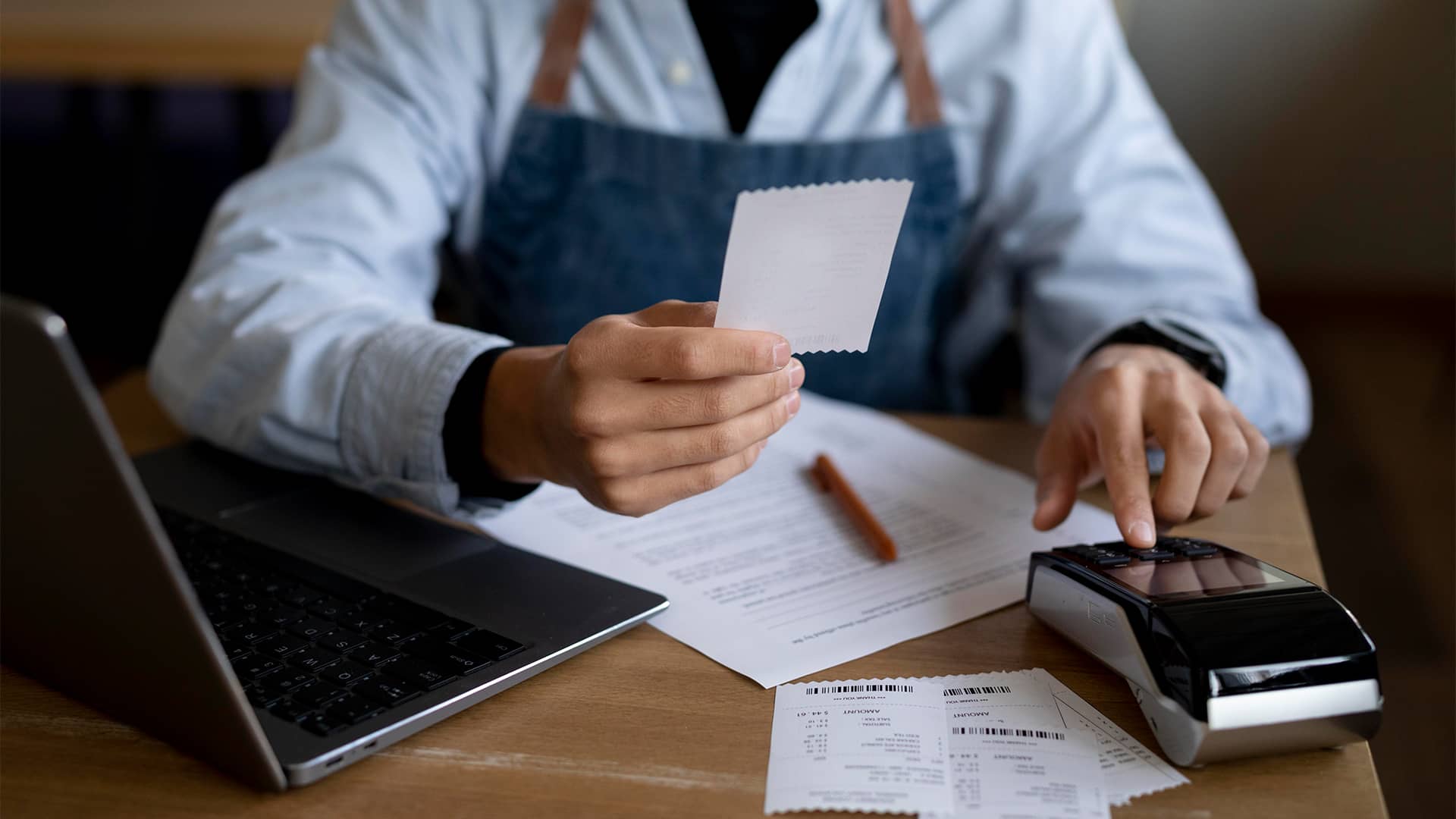 Cómo gestionar correctamente las propinas y su fiscalidad (1)